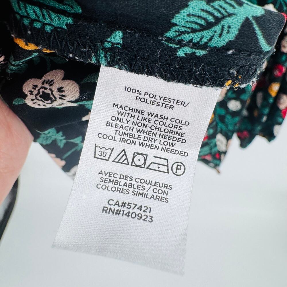 LOFT Black Dark Floral Feminine Romantic Office Modest Top Size XL - Picture 5 of 7